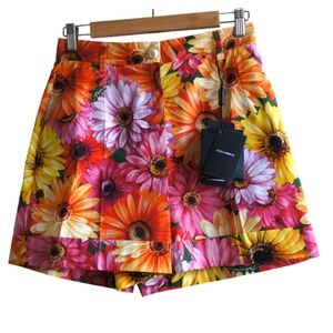Floral shorts from Dolce & Gabbana  42IT 6US